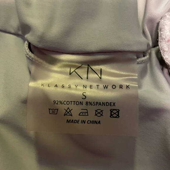 Klassy Network crop top - Picture 6 of 6